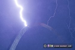 3 Gateway Arch lightning strikes in an hour