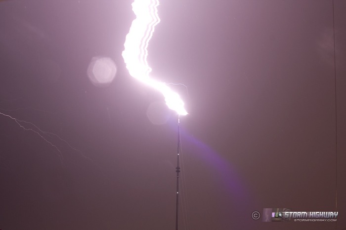 WVAH tower lightning 1