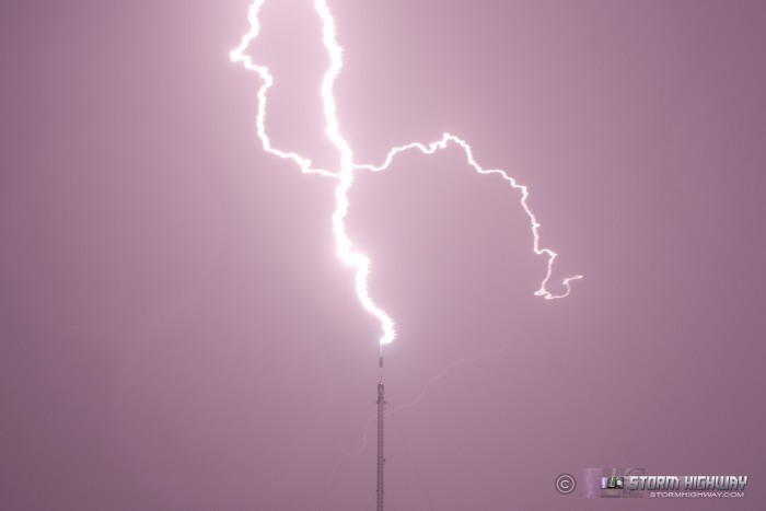 WVAH tower lightning 3