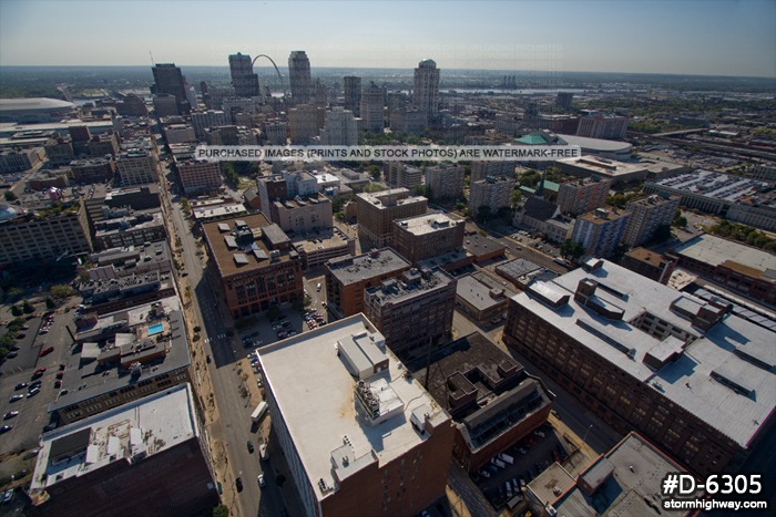 Aerial photo of St. Louis and the Gateway Arch 5