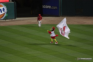 the Cardinal mascot