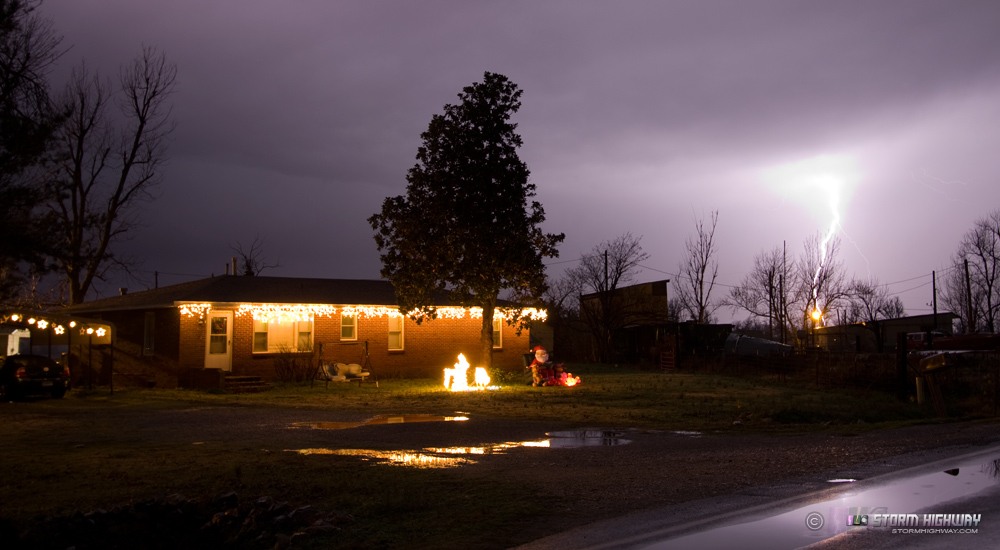 Lightning at New Madrid, Missouri, December 9, 2012