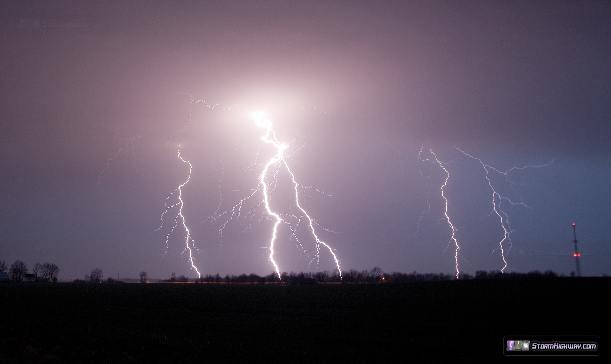 Lightning at New Baden, IL - April 2, 2014