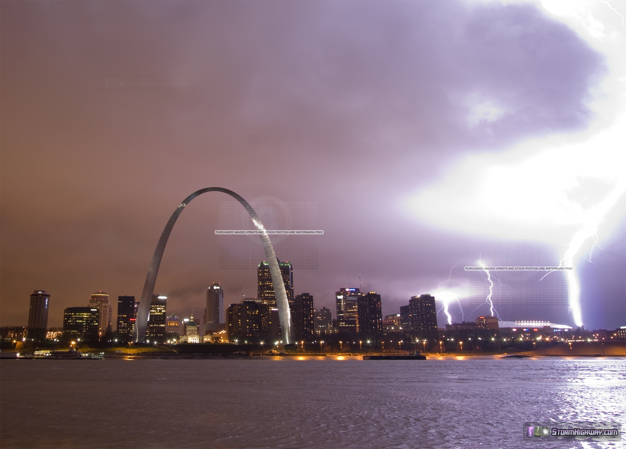 Lightning over St. Louis, MO, April 3, 2014