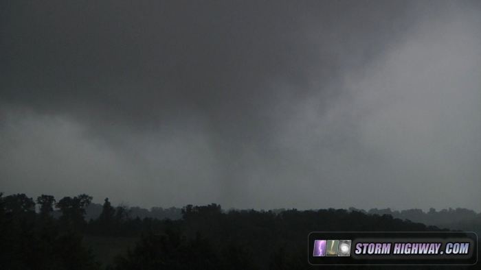 Sub-tornadic circulation at Villa Ridge, MO