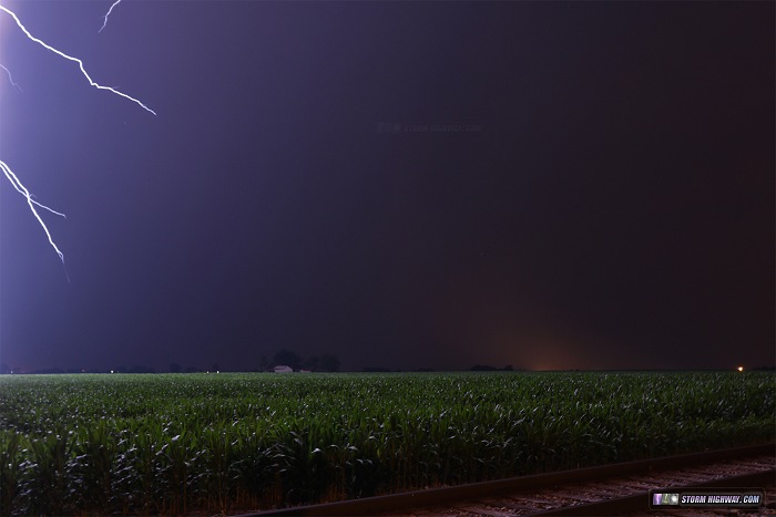 Close lightning at New Baden, IL