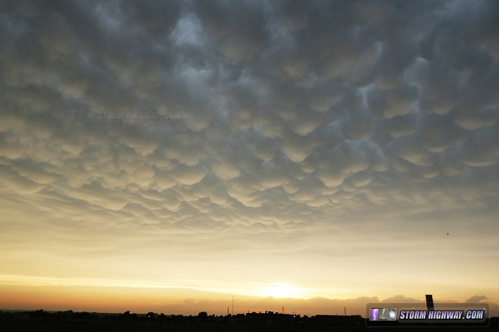 Mammatus clouds over Hinton, Oklahoma - May 18, 2017