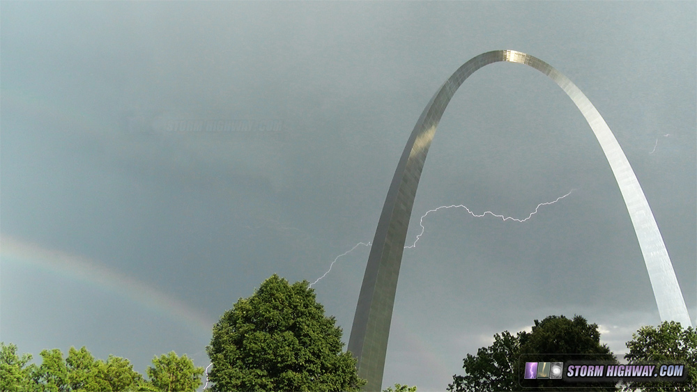 Gateway Arch rainbow with lightning - May 29, 2017