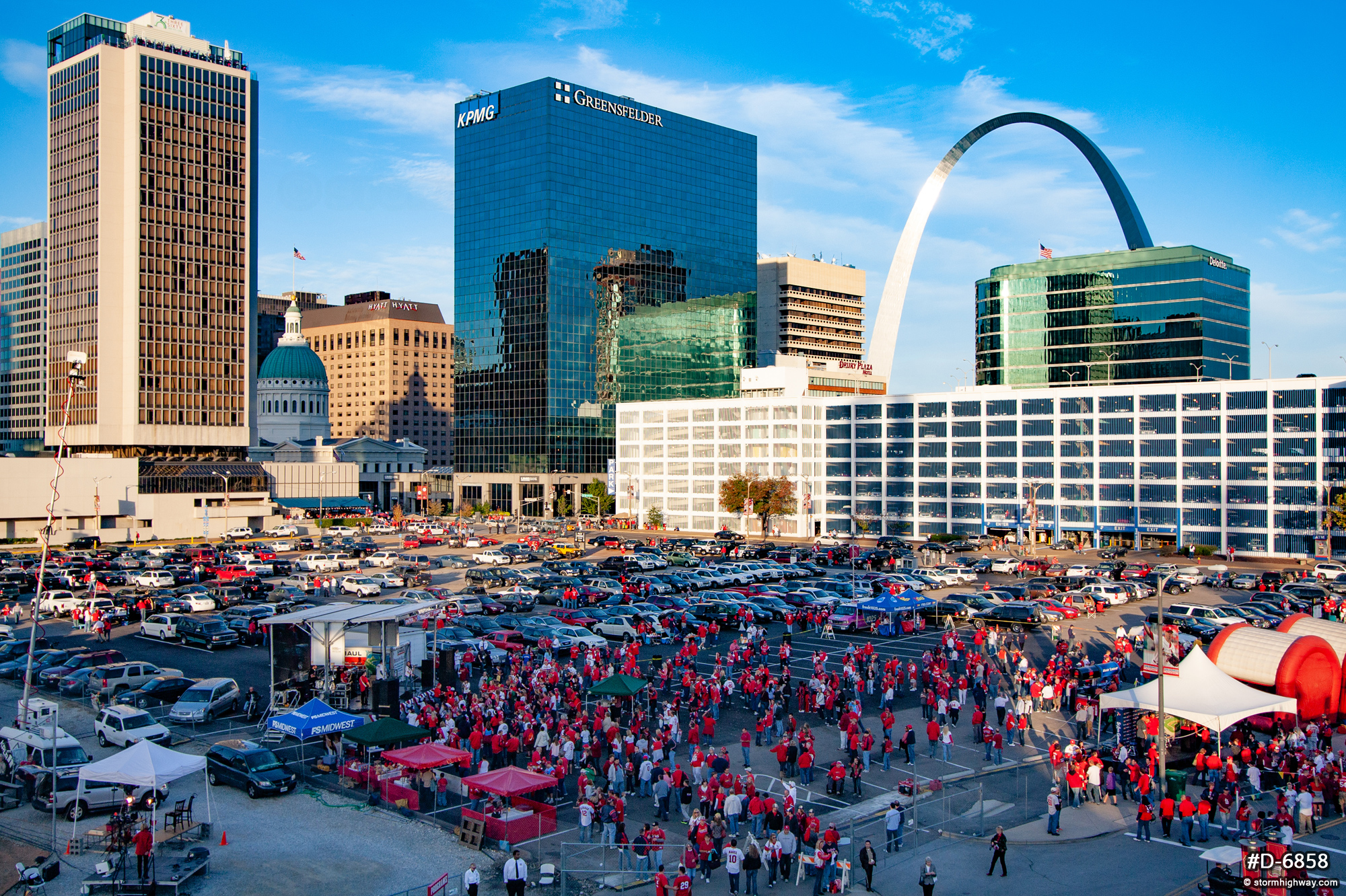 NLCS festivities outside of Busch Stadium before Game 5