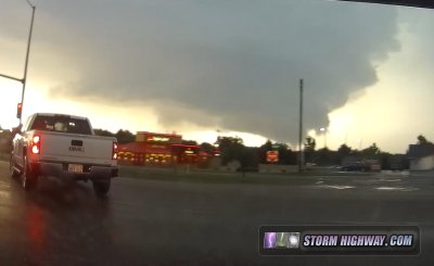 Tornado north of Dodge City