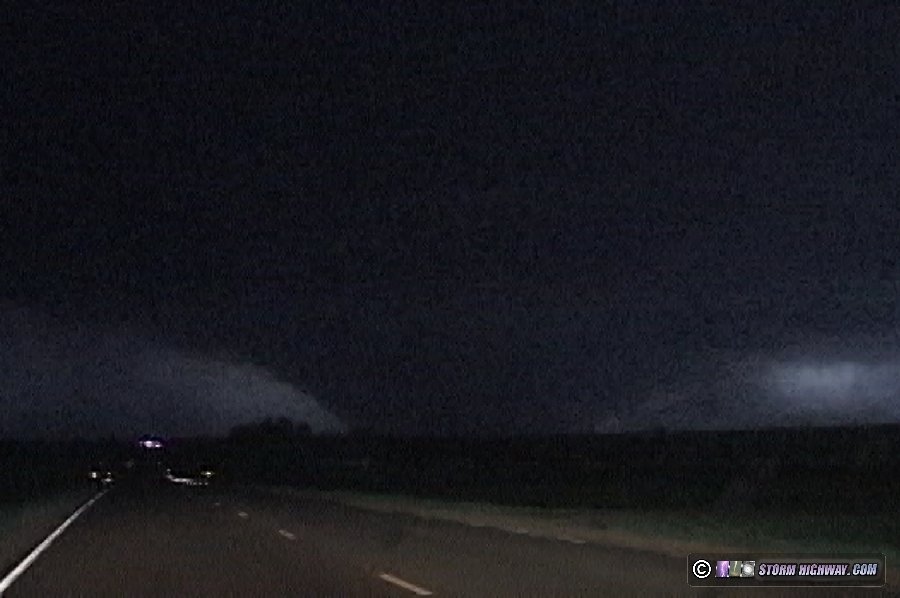 Driving toward the massive Greensburg EF5 tornado