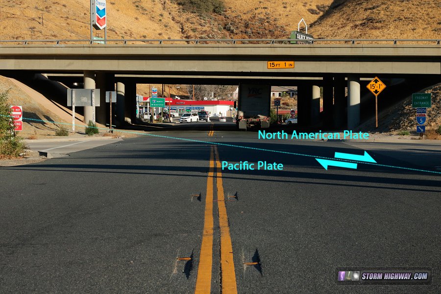 San Andreas Fault crossing location of I-5 at Gorman, CA