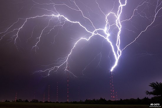 Lightning strikes towers in Oklahoma City