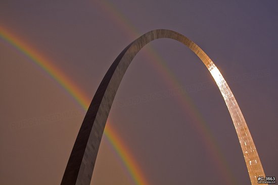 Double rainbow down through Arch center