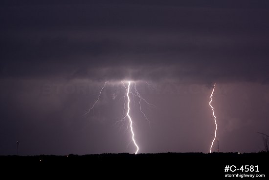 Bright lightning over Hannibal, Missouri