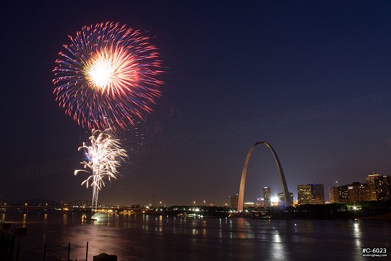 Fair St. Louis festival fireworks over downtown and the Gateway Arch