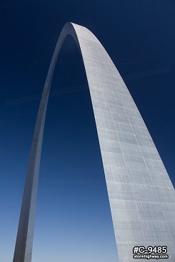 St. Louis Gateway Arch blue sky