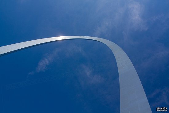 Gateway Arch under blue skies in St. Louis