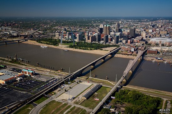Mississippi River, Arch and bridges