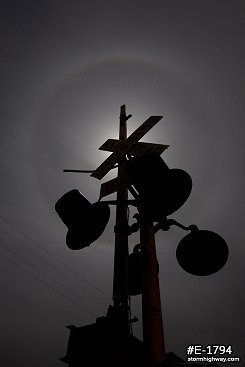Lunar halo with RR crossing signal