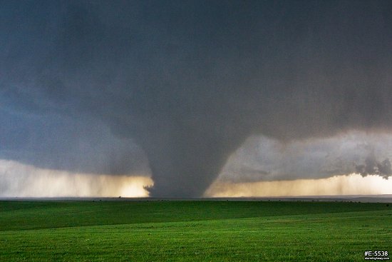 Large Bennington, Kansas EF4 tornado