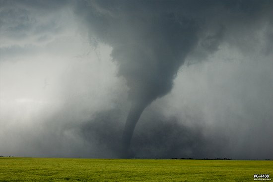Narrowing strong tornado