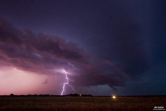Sunset lightning at Ringwood, Oklahoma