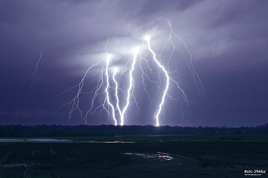Intense Arkansas lightning