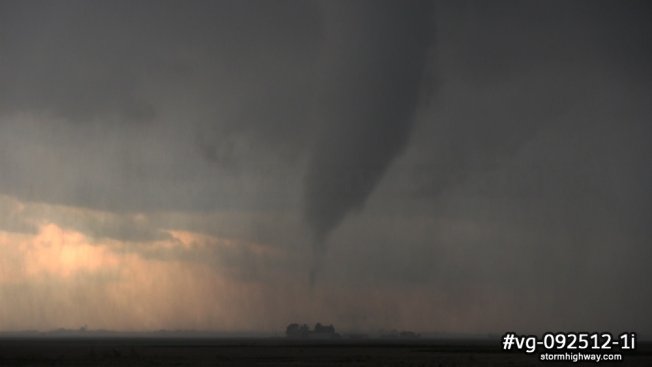 Large tornado in northwestern Oklahoma